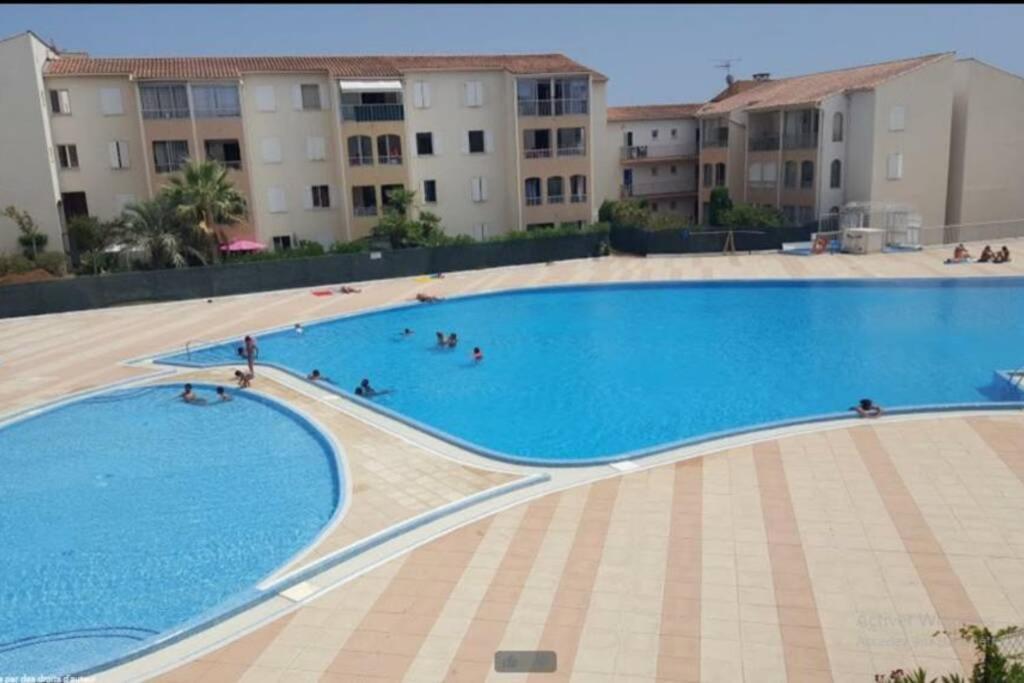Appartement Tres Agreable Fréjus Kültér fotó