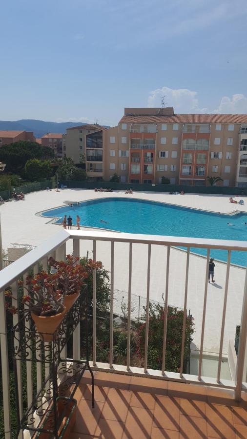 Appartement Tres Agreable Fréjus Kültér fotó